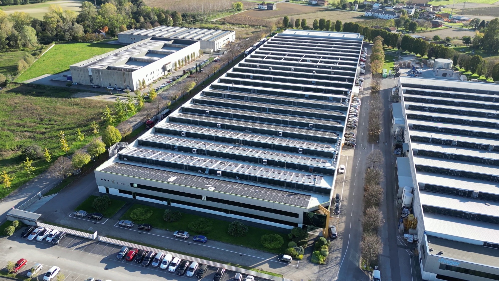REQUALIFICATION OF THE FACTORY ROOF